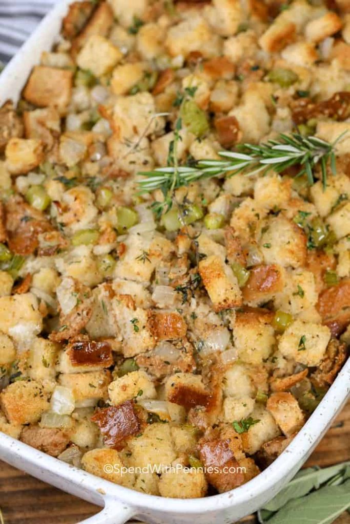 12 Easy and Delicious Thanksgiving Recipes | Thanksgiving recipes | delicious recipes | easy recipes | holiday recipes | sides |desserts | quick recipes | #Thanksgiving #ThanksgivingRecipes #EasyThanksgivingRecipes #easyrecipes #quickrecipes #deliciousrecipes #holidayrecipes